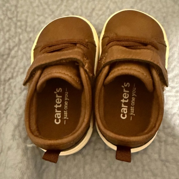 Carters Size:3 boys Brown Casual Sneakers with Velcro Strap - Picture 3 of 3
